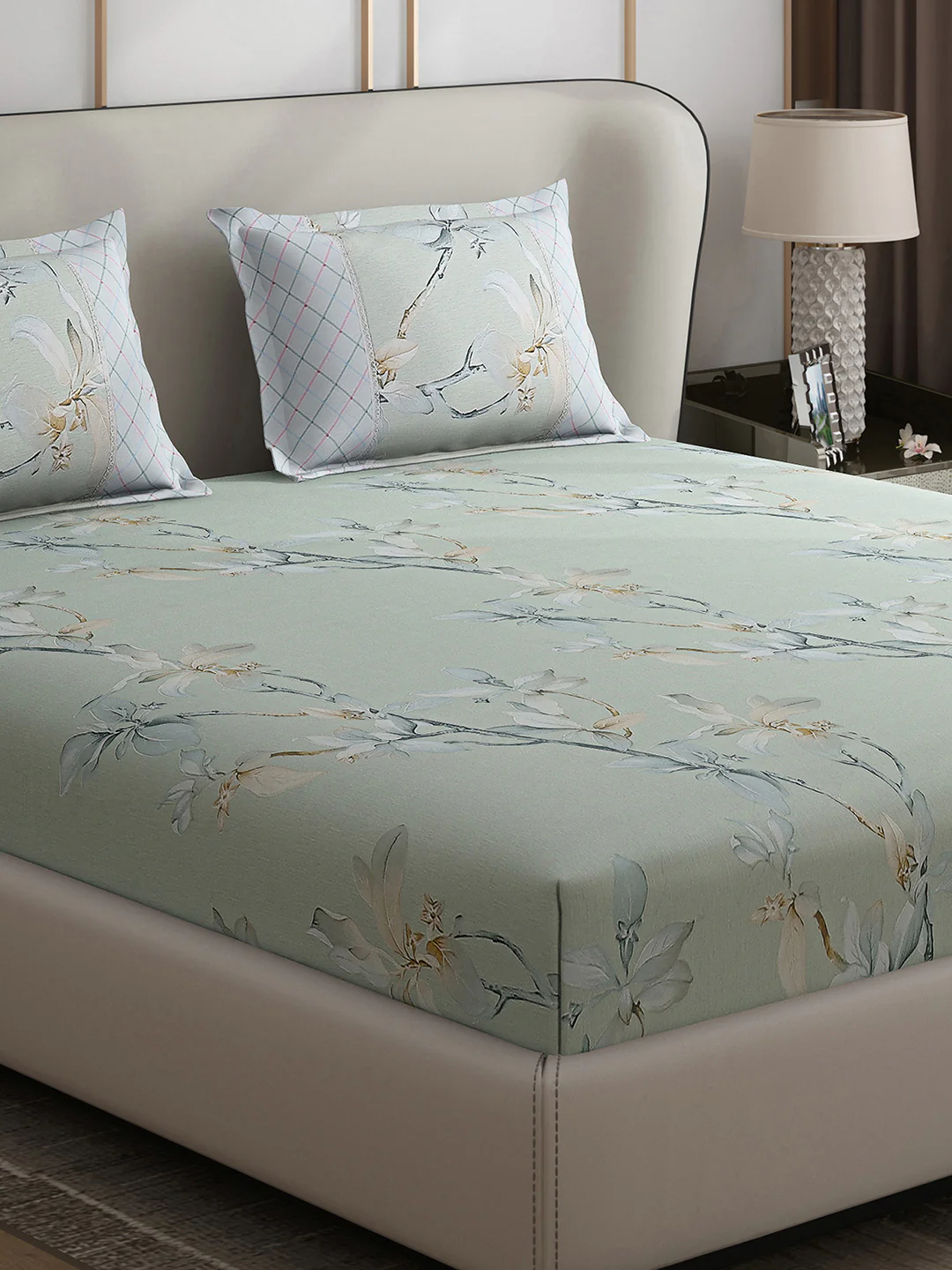130 GSM Polyester Double Bed 1 Bedsheet with 2 Pillow Covers (Vibrant)