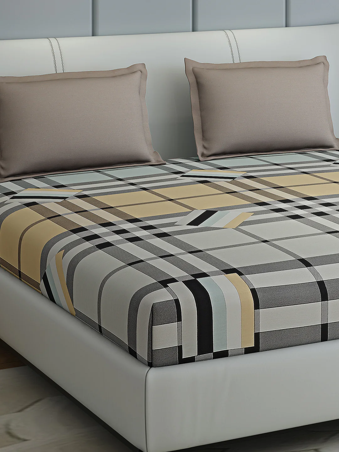 200 TC Cotton Double Bed 1 Bedsheet with 2 Pillow Covers (Ramona)