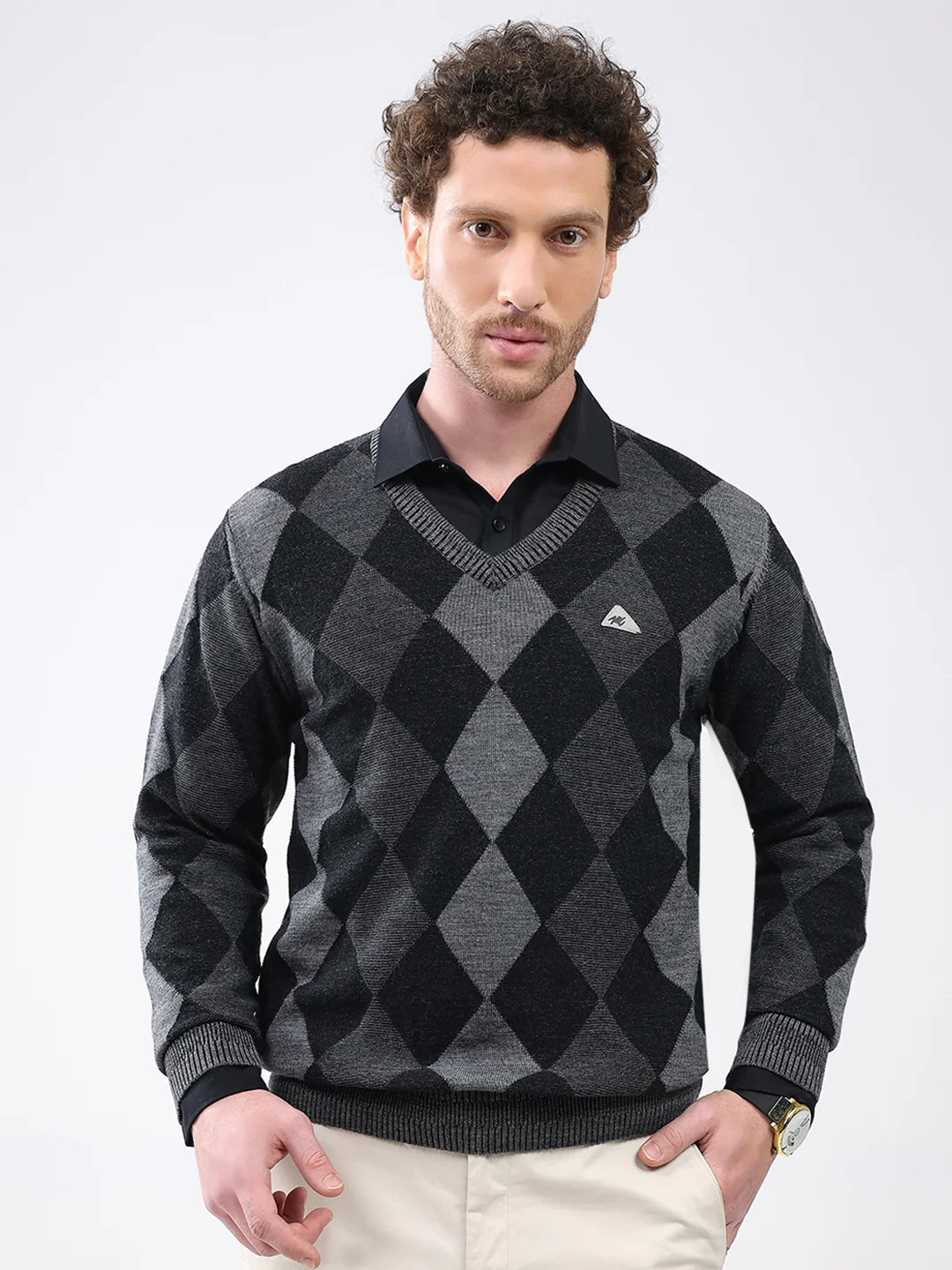 Men Black Geometric V Neck Full Sleeve Pullover