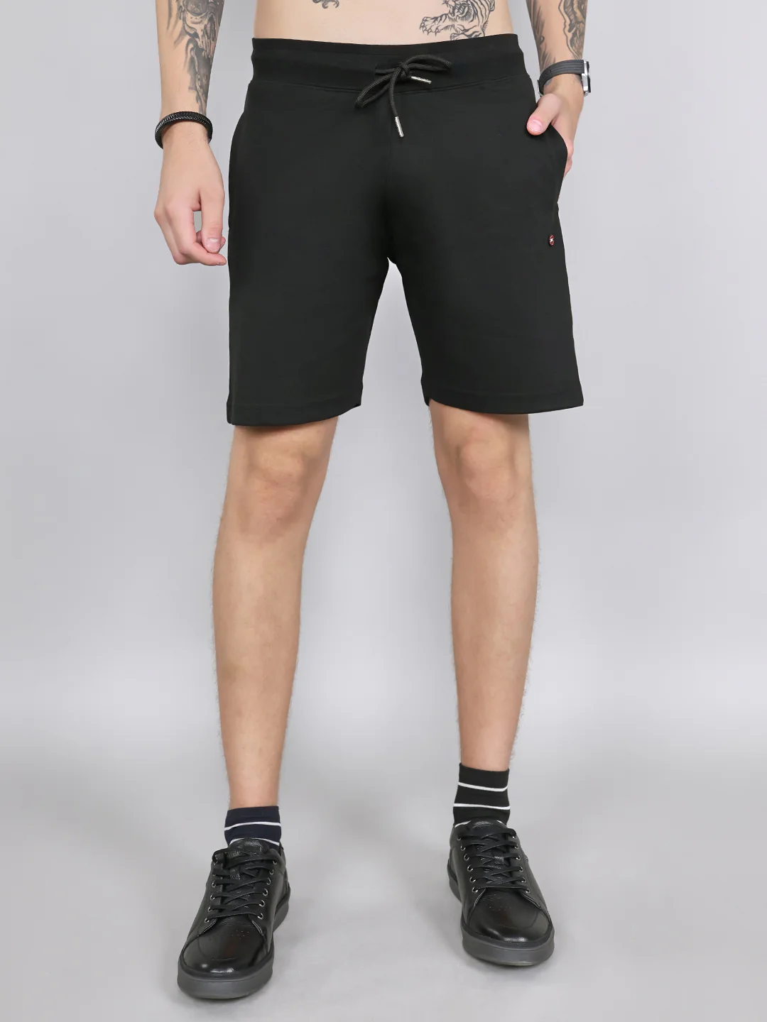 Men Black Plain Regular Fit Bermuda
