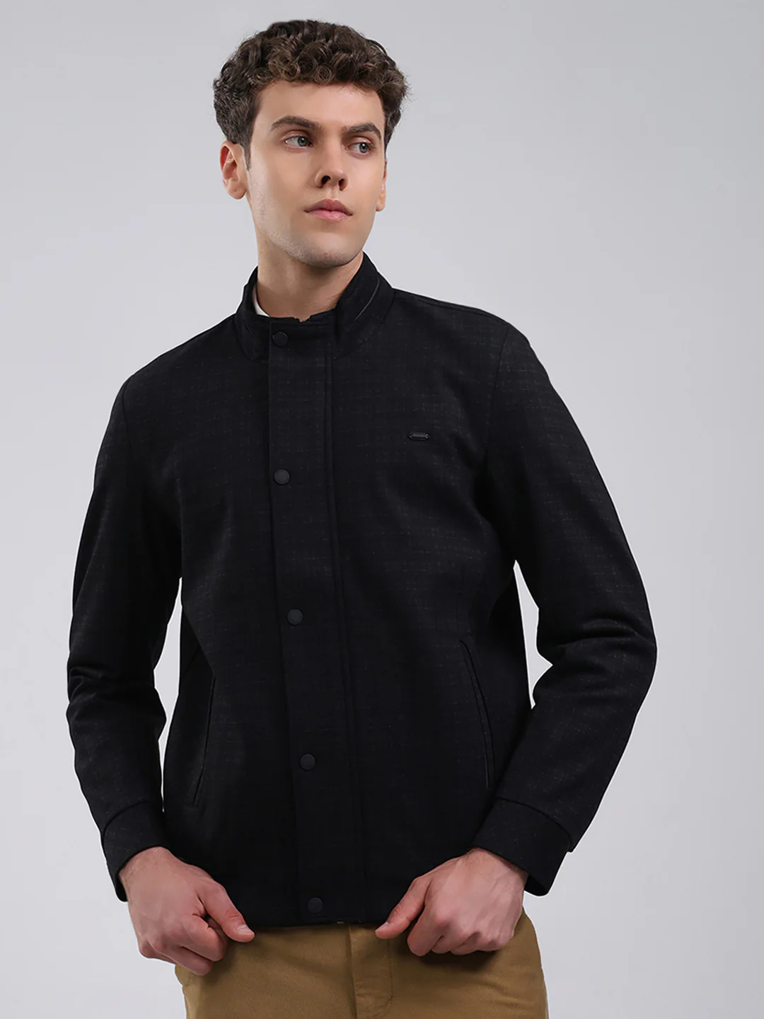 Men Black Solid Stand Collar Full Sleeve Jacket
