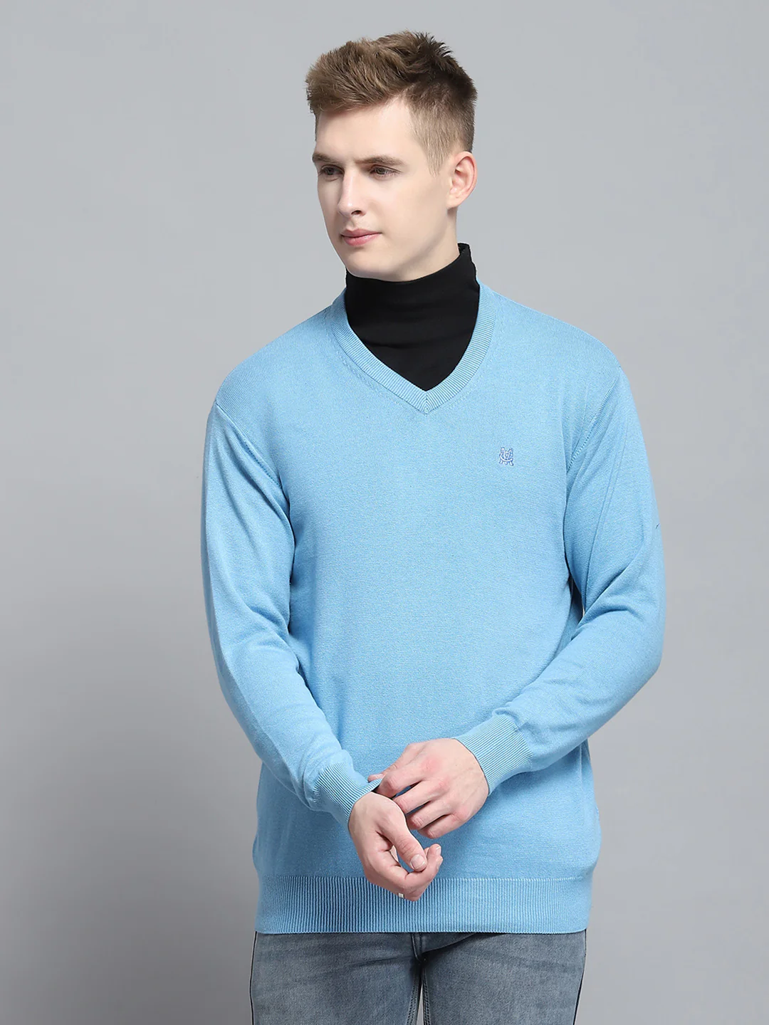 Men Blue Solid V Neck Full Sleeve Pullover