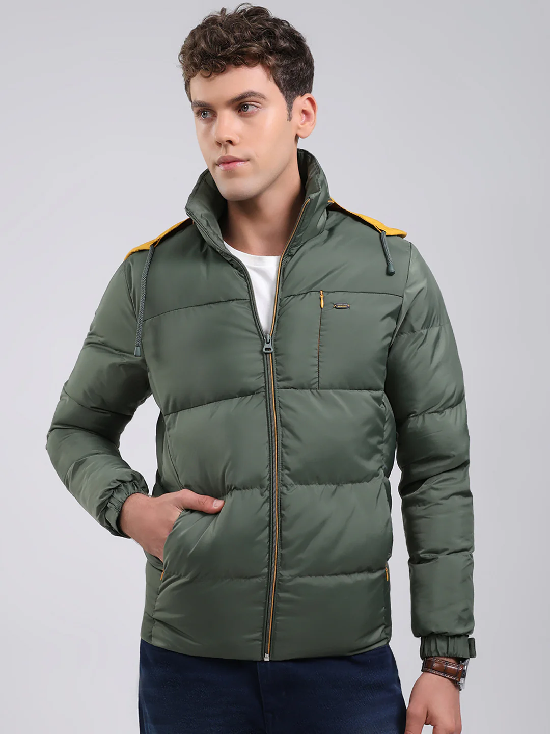 Men Green Solid Hooded Full Sleeve Jacket