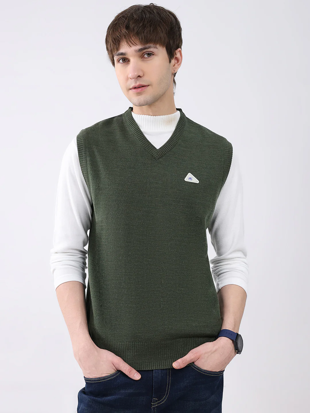 Men Green Solid V Neck Sleeveless Sweater