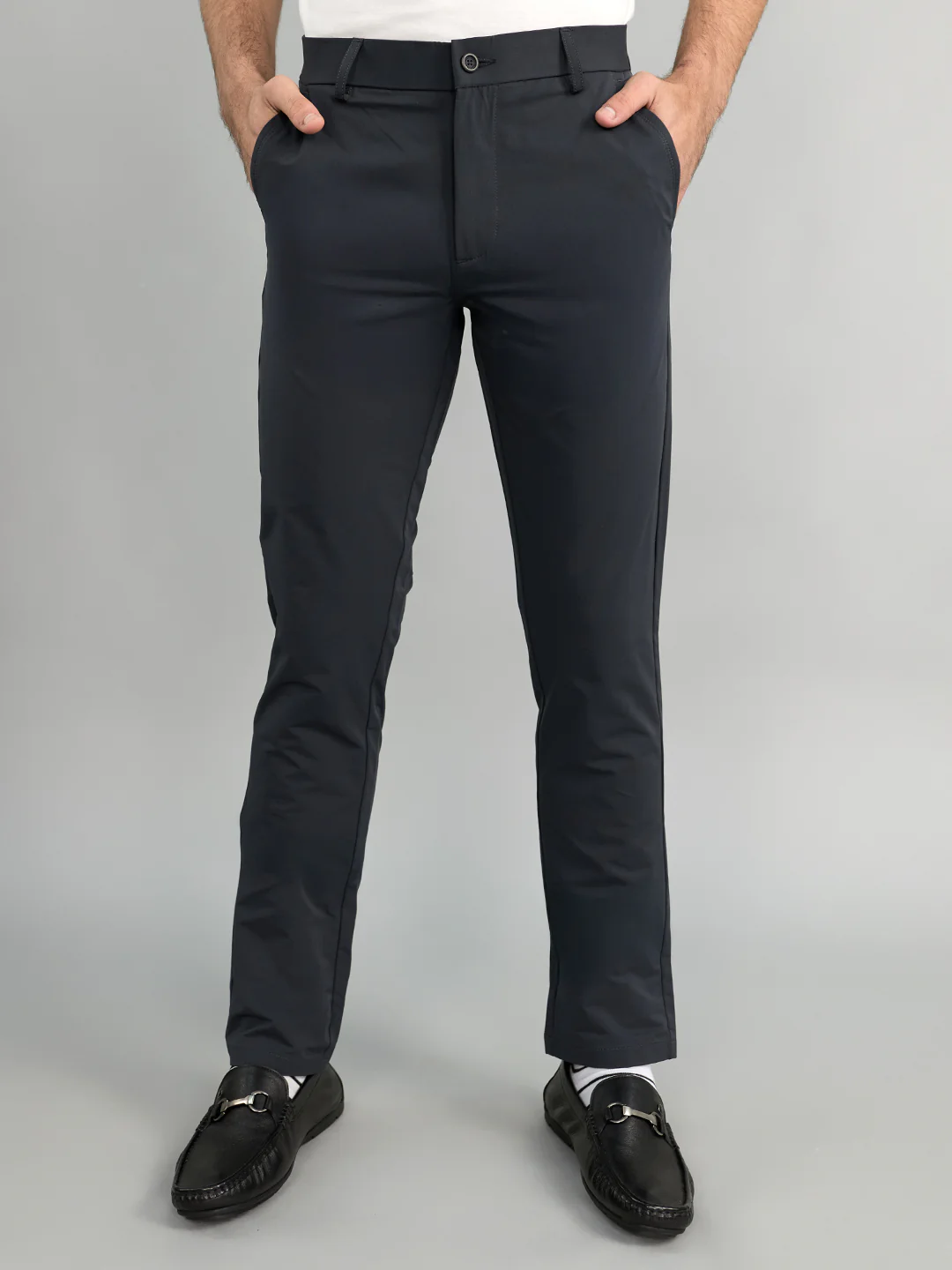 Men Grey Solid Slim Fit Trouser
