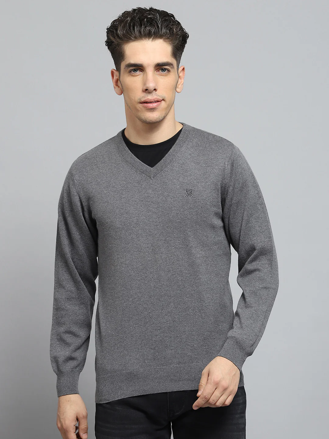 Men Grey Solid V Neck Full Sleeve Pullover