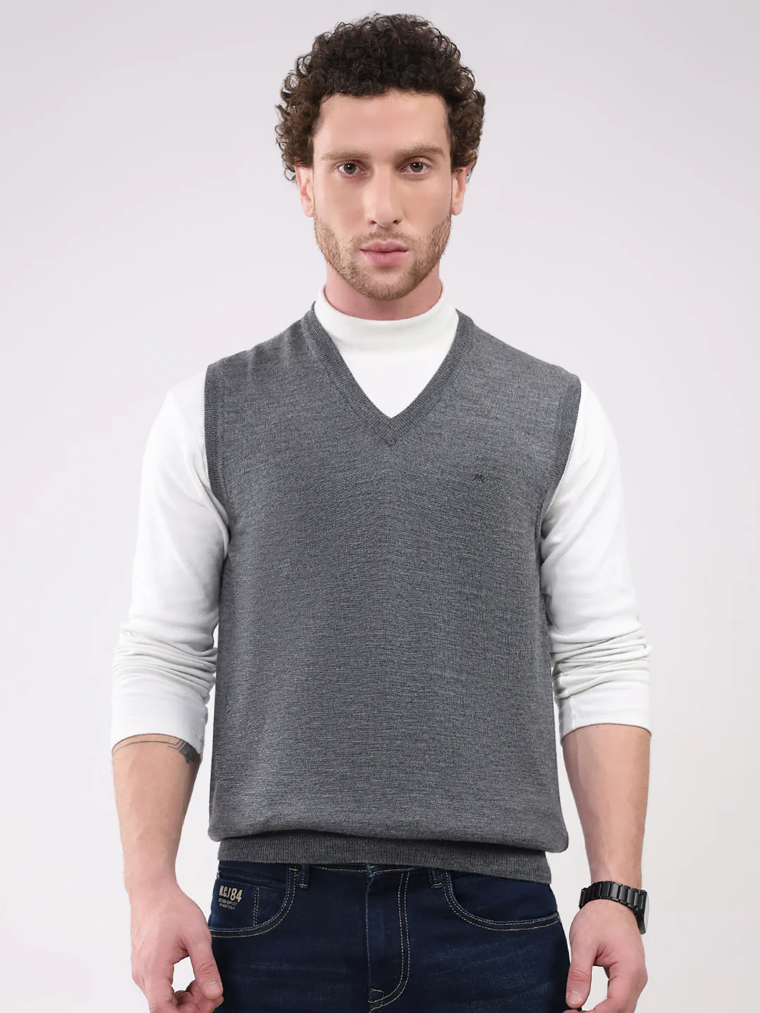Men Grey Solid V Neck Sleeveless Sweater