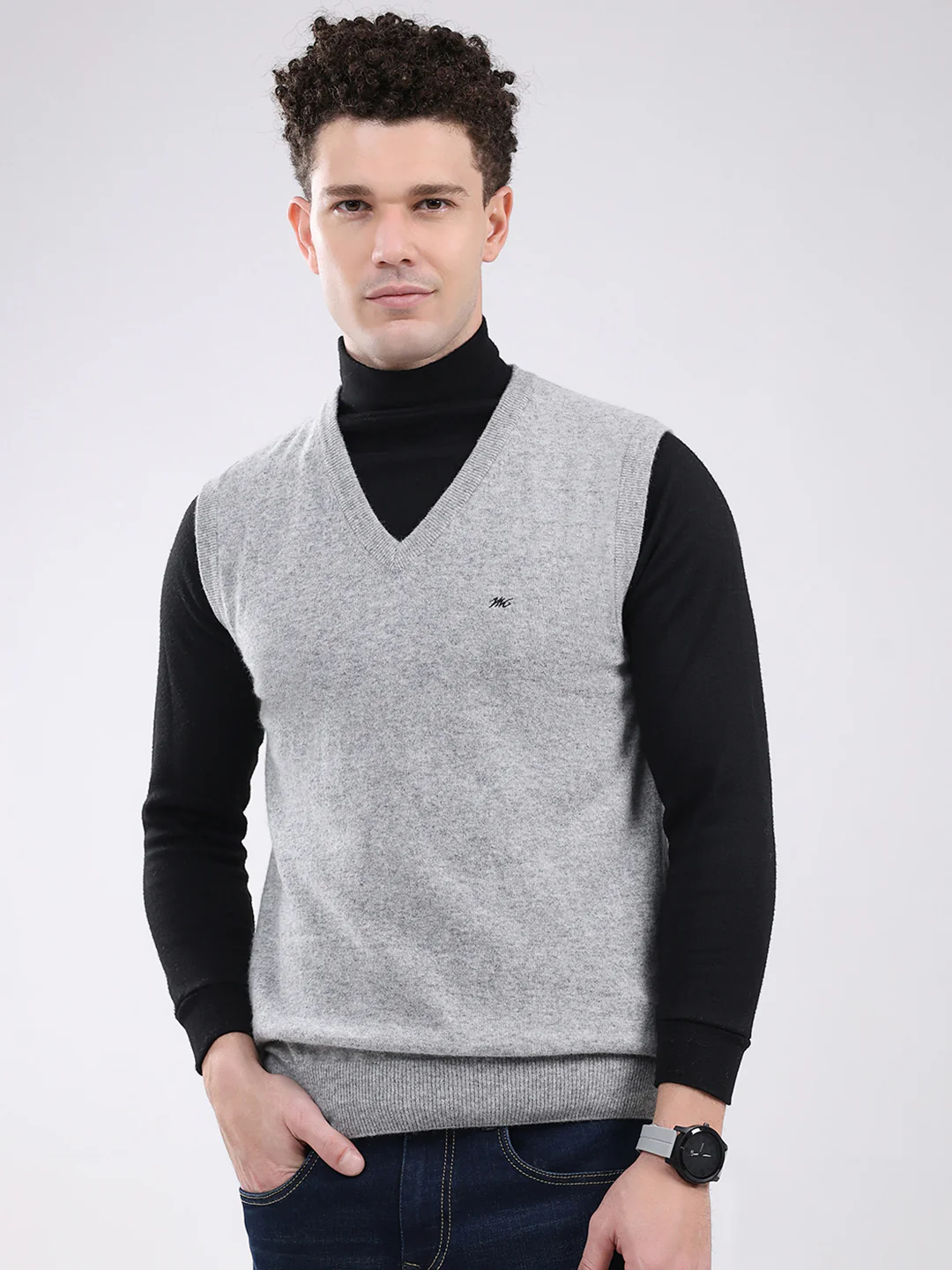 Men Grey Solid V Neck Sleeveless Sweater