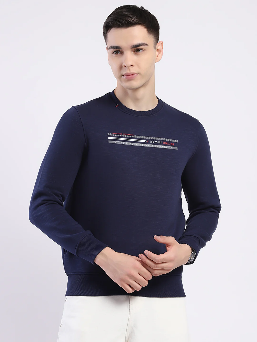 Men Navy Blue Solid Round Neck Full Sleeve Sweatshirt