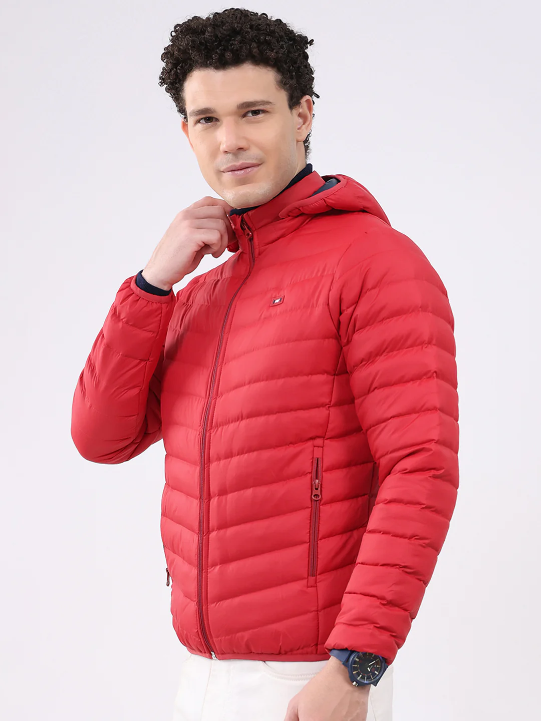 Men Red Solid Hooded Full Sleeve Jacket - Image 3