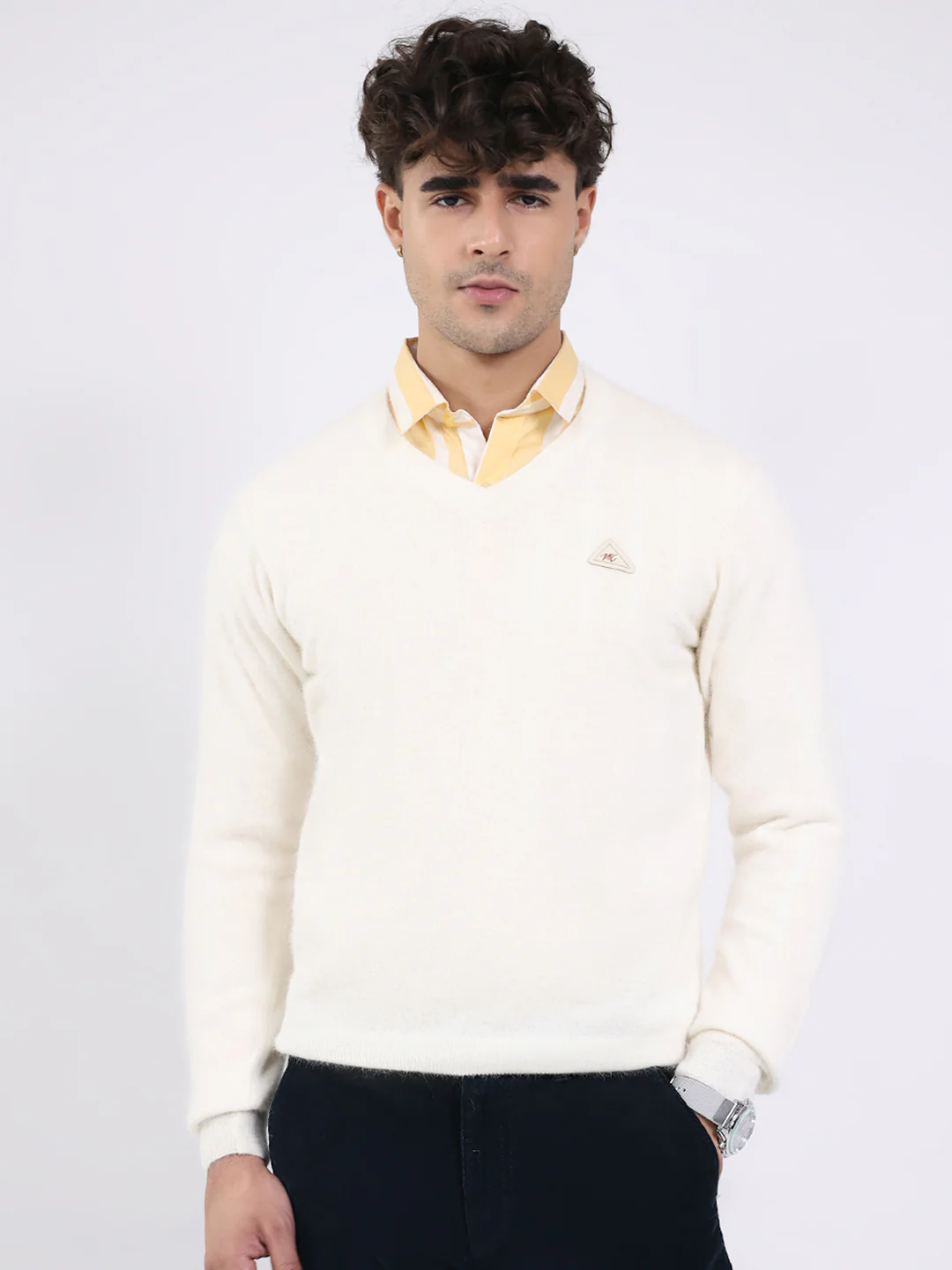 Men White Solid V Neck Full Sleeve Pullover