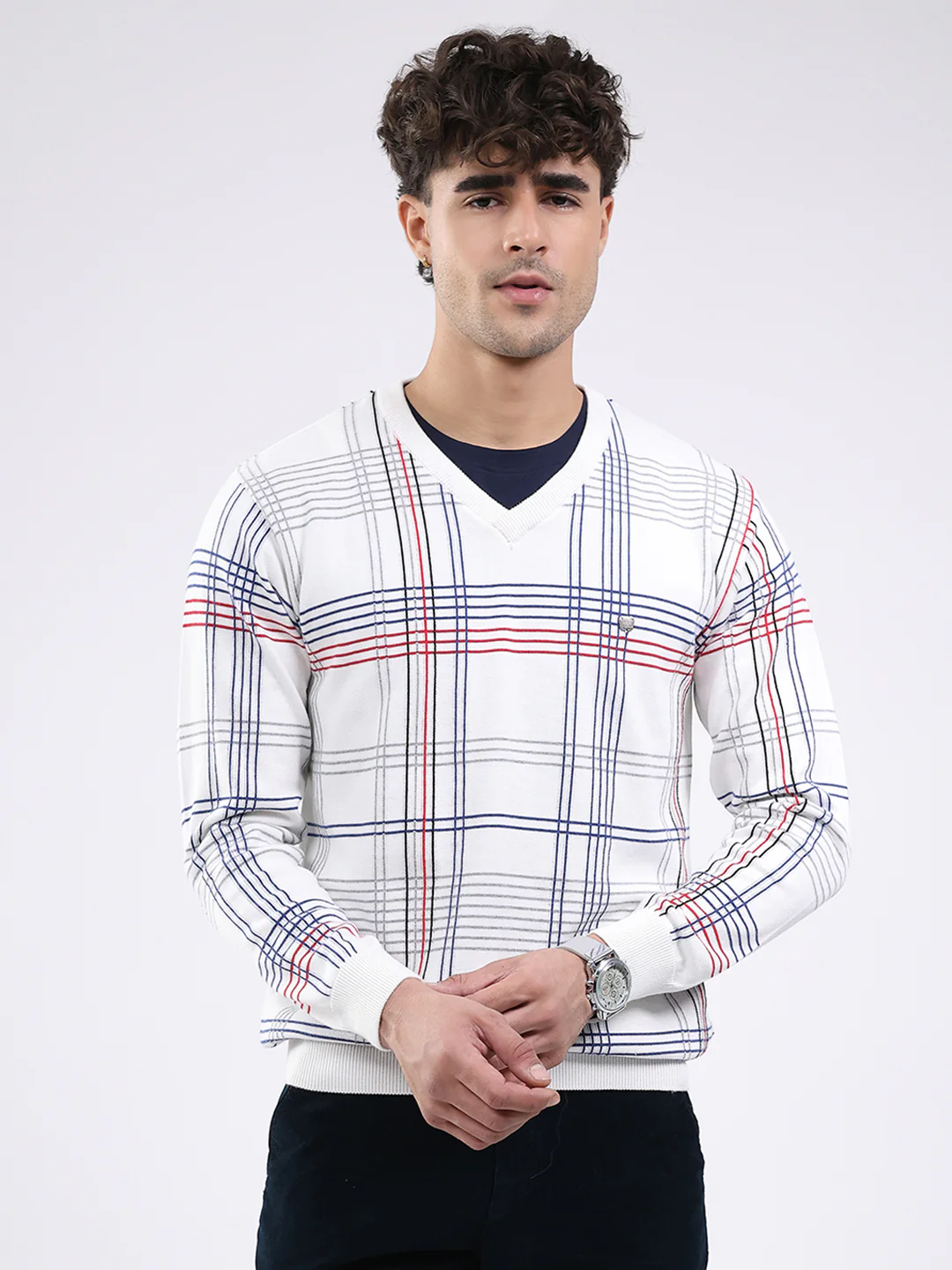 Men White Solid V Neck Full Sleeve Pullover