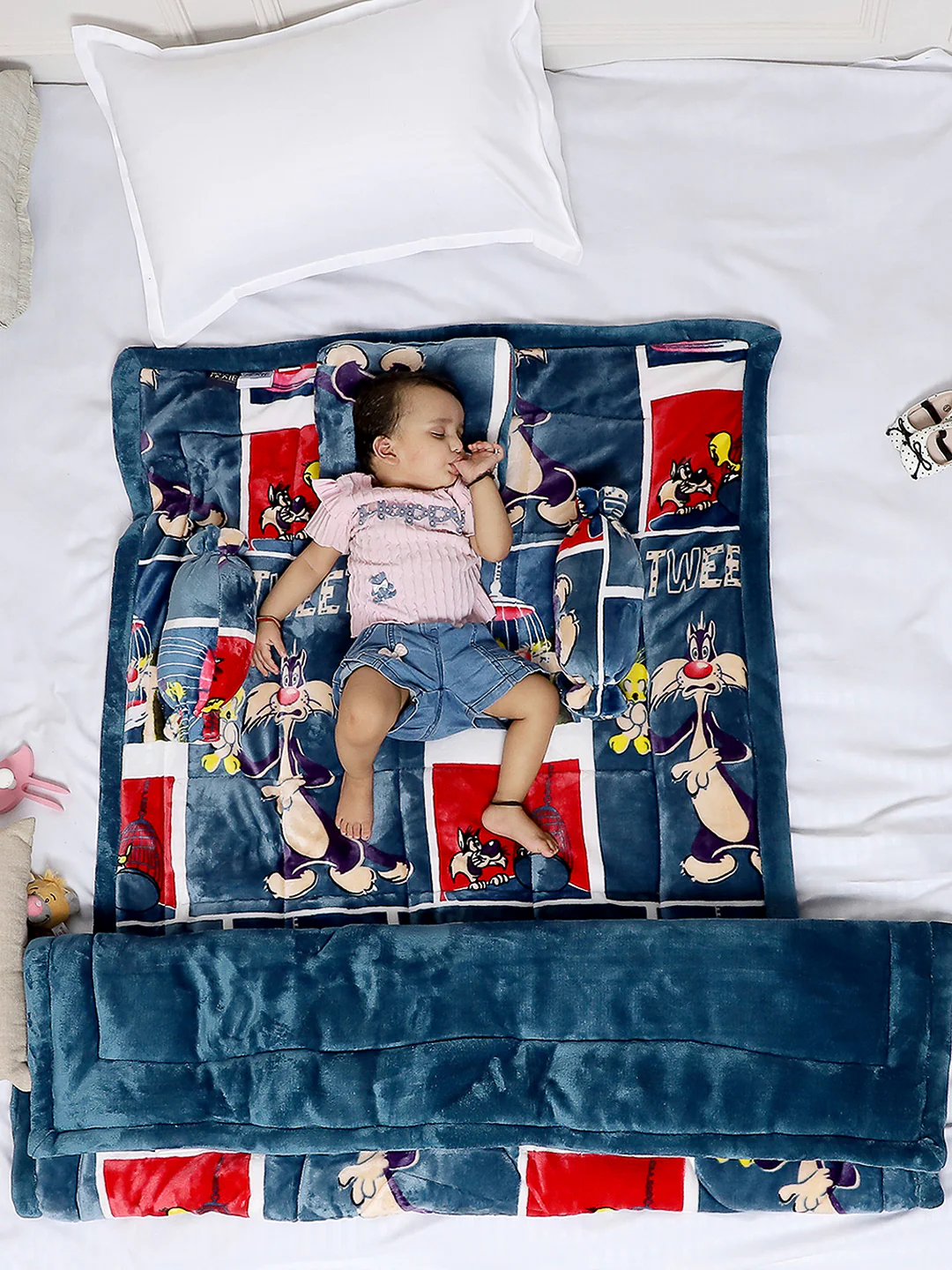 Tweety Bird Print Plush Soft Blue Baby Blanket Set with Matching Comforter, Bedsheet, Neck Pillow, and Bolsters