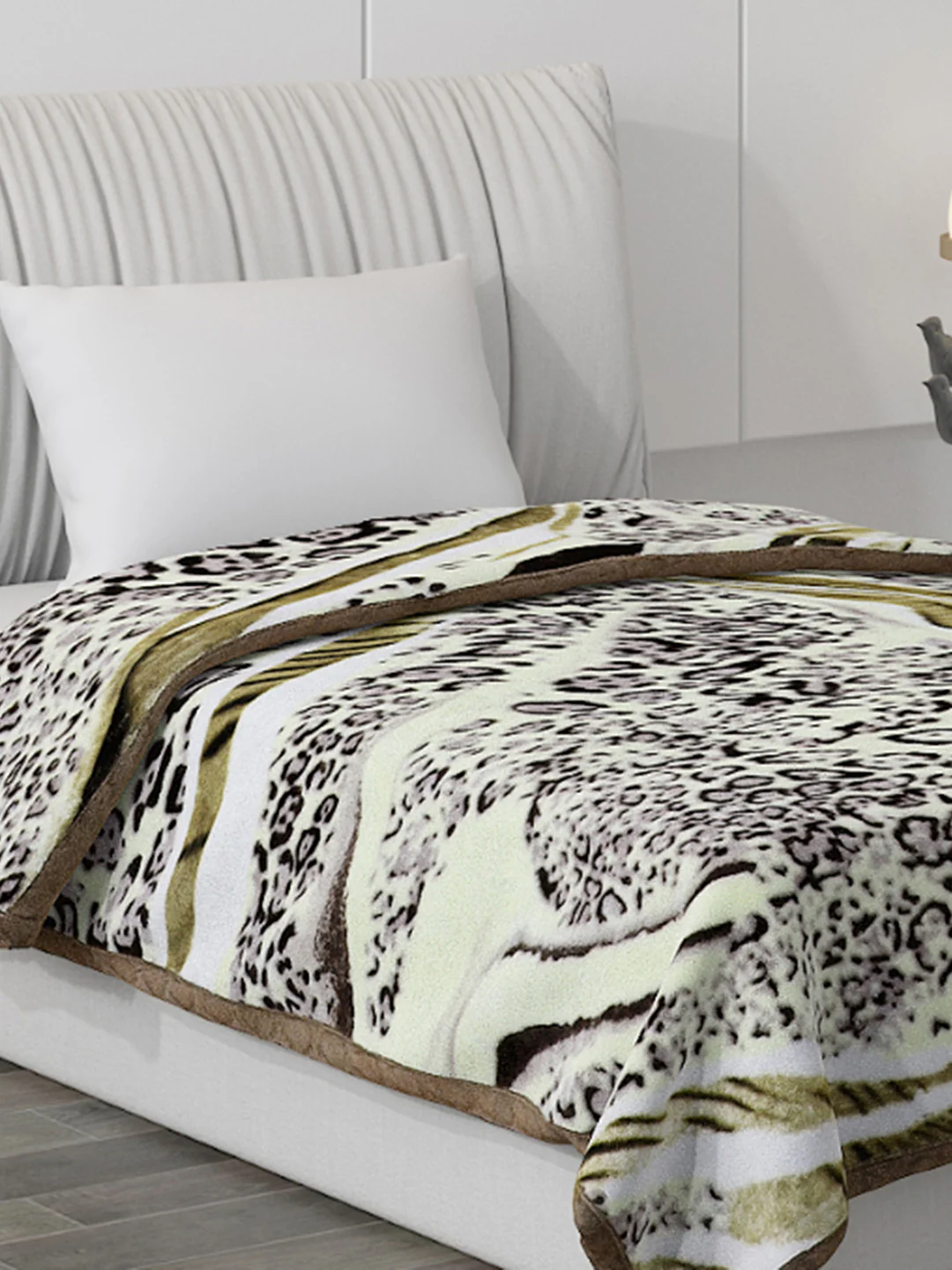 Printed Single Bed 852 GSM Blanket Knight Rider 2 Ply (Weight 3 kg)