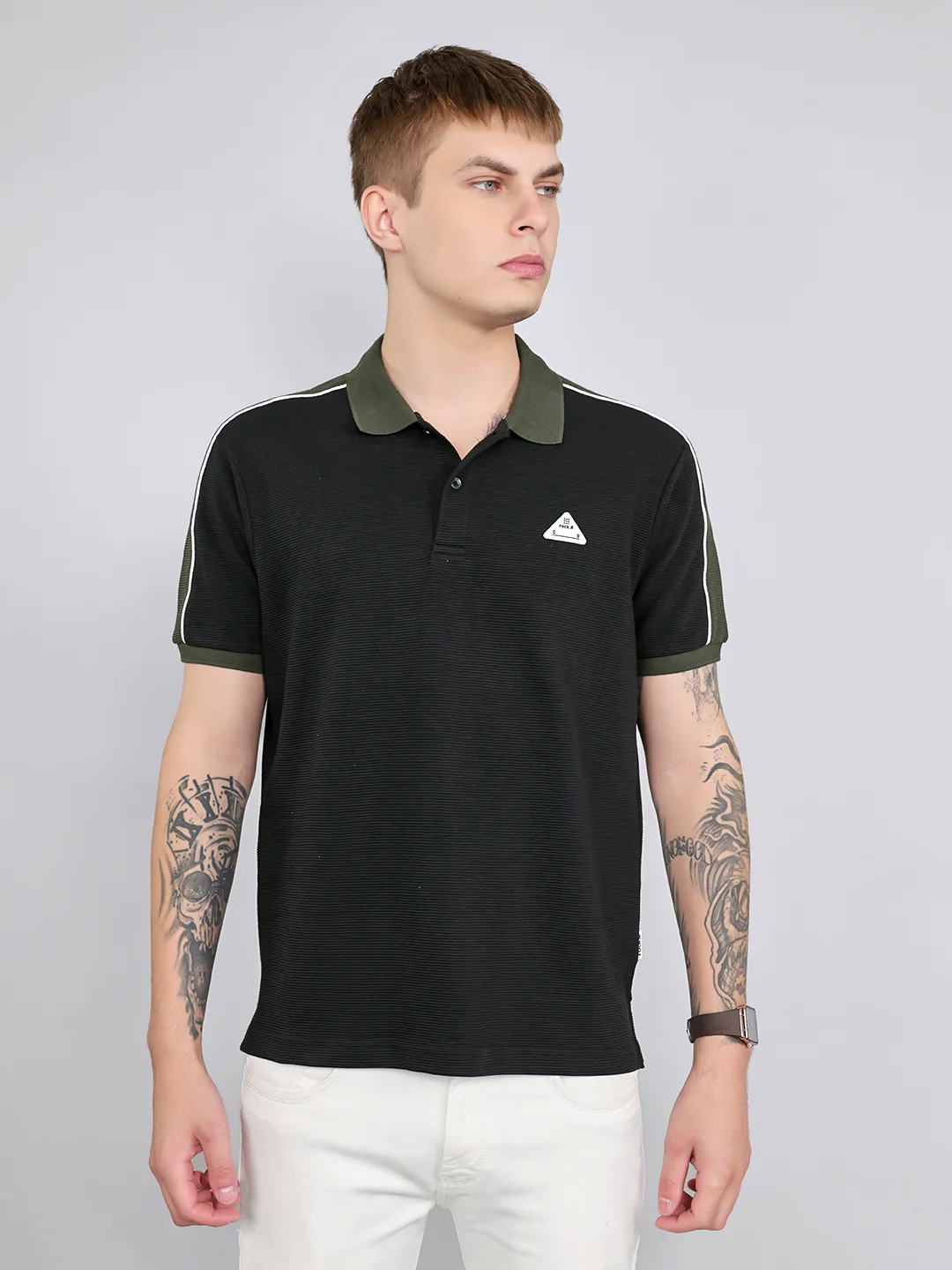 Rock.it Men Black Self Design Collar Half Sleeve T-Shirt