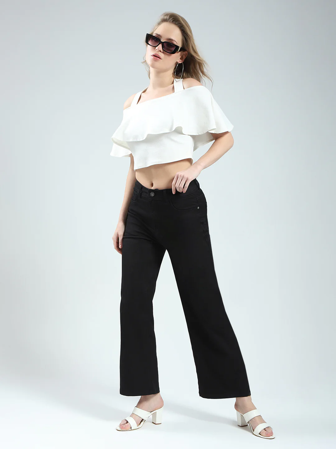 Women Black Solid Regular Fit Denim - Image 2