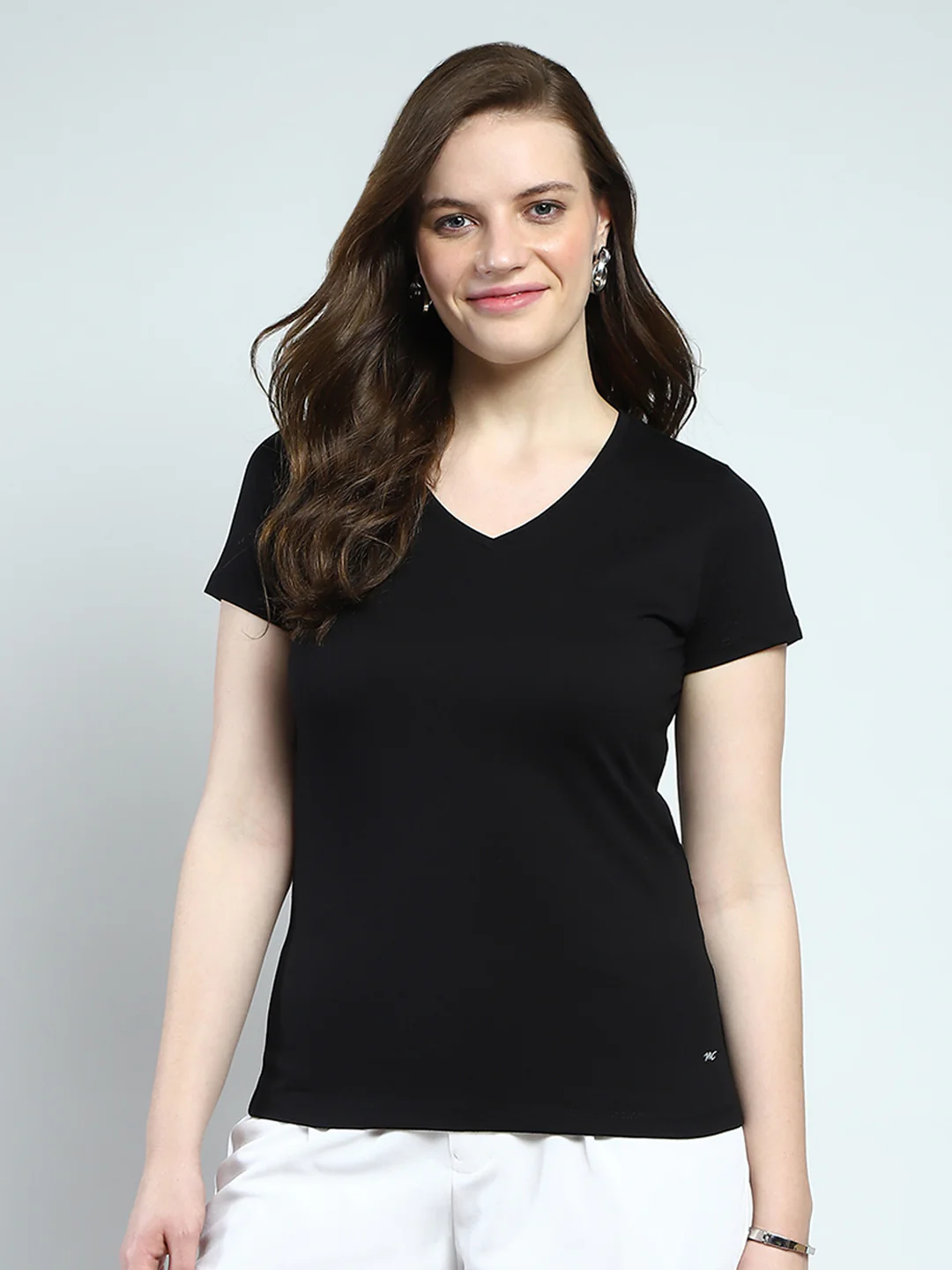 Women Black Solid V Neck Half Sleeve Top
