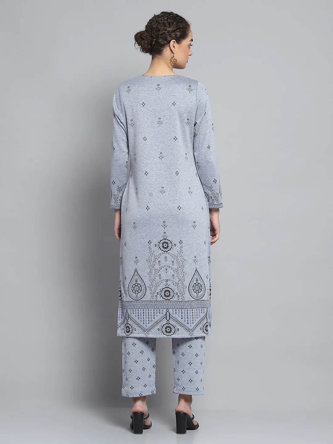 Women Blue Self Design Round Neck Full Sleeve Kurti Set for Winter - Image 5