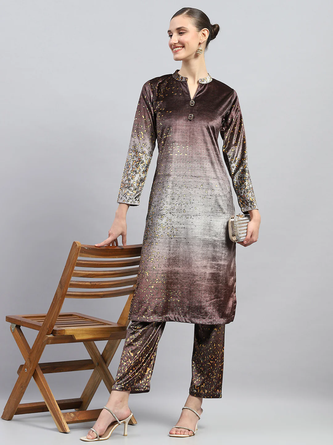 Women Brown Printed Round Neck Full Sleeve Kurti Set - Image 2