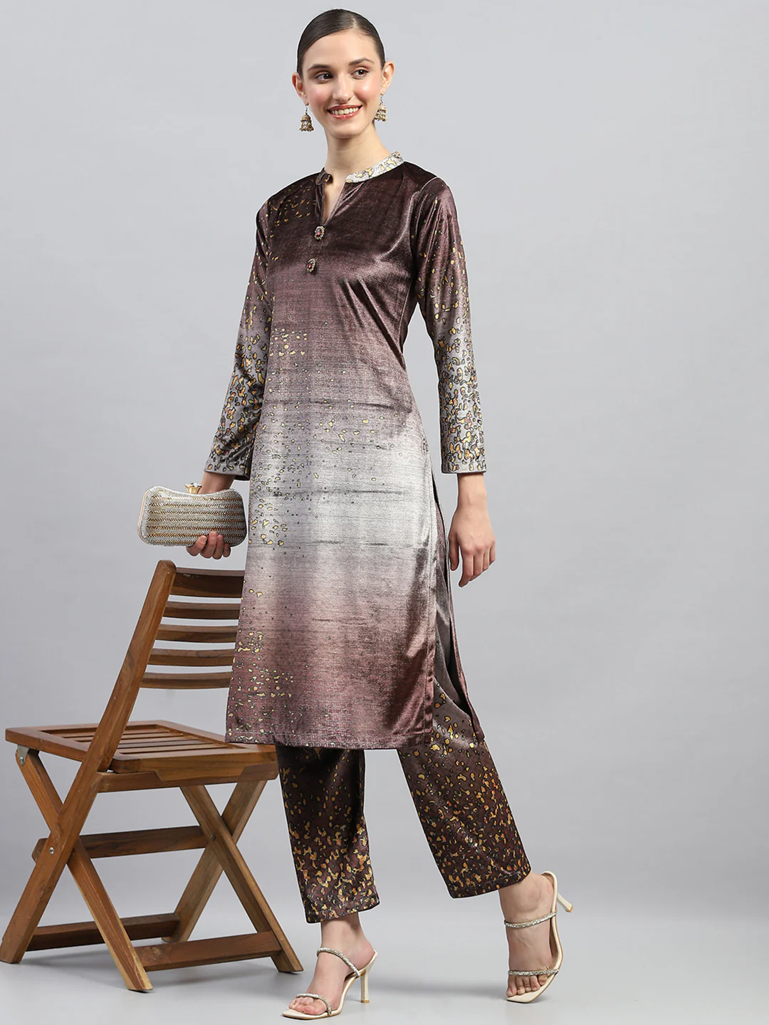 Women Brown Printed Round Neck Full Sleeve Kurti Set - Image 6