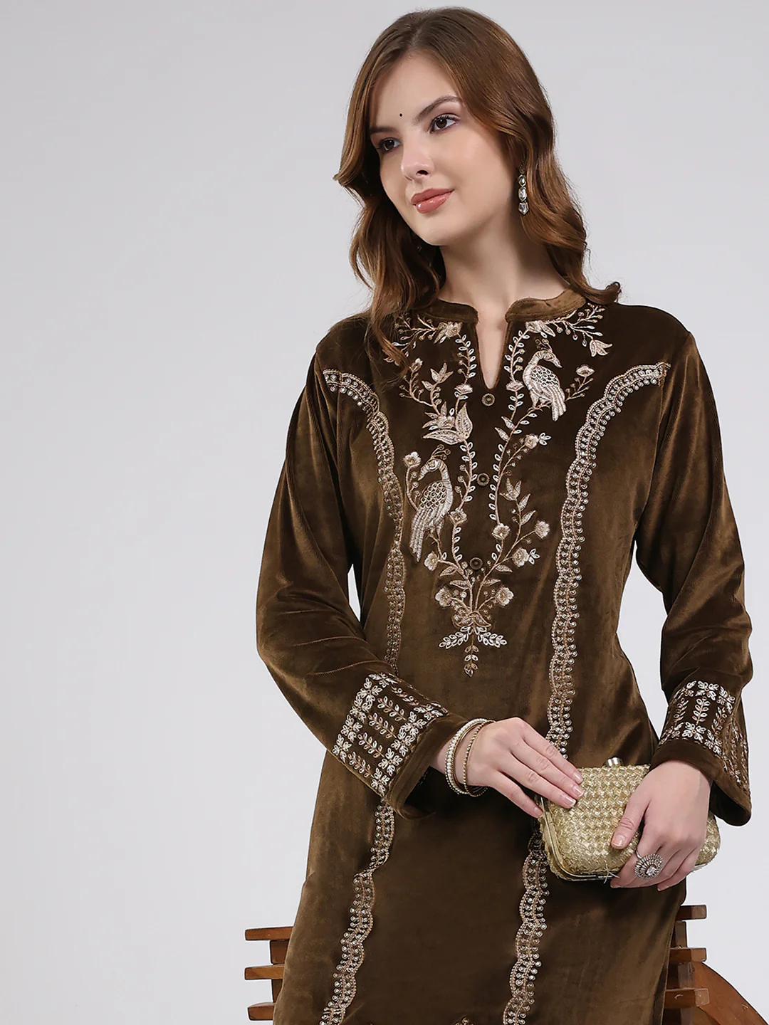 Women Brown Printed Round Neck Full Sleeve Kurti Set for Winter - Image 6