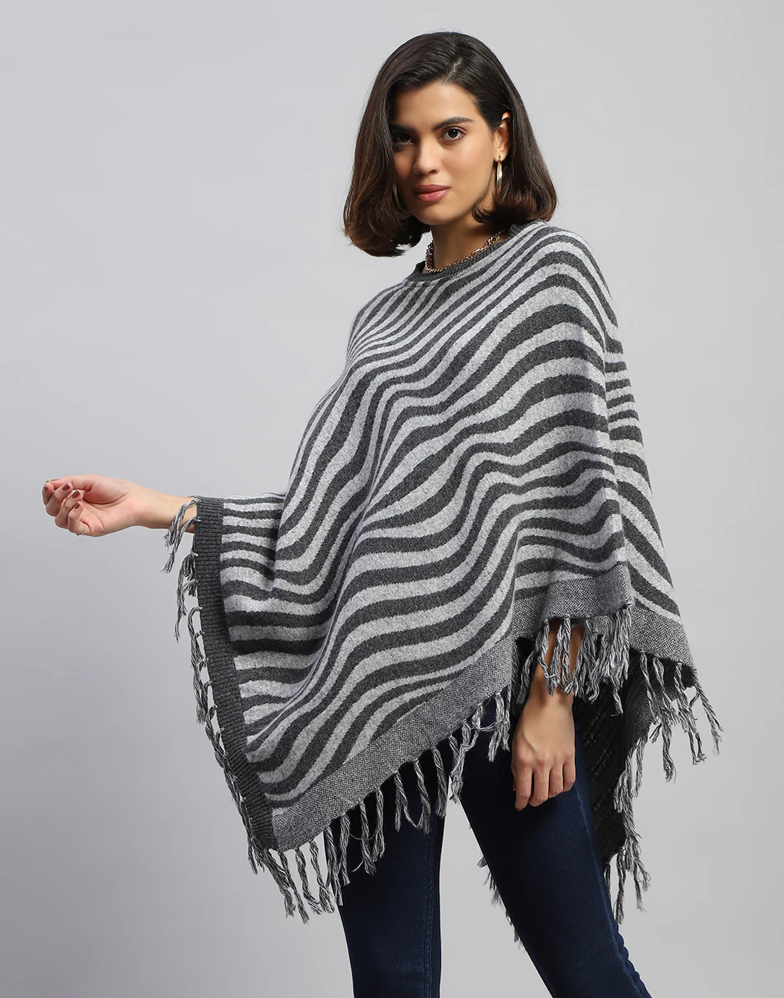 Women Grey Self Design Round Neck Poncho - Image 3
