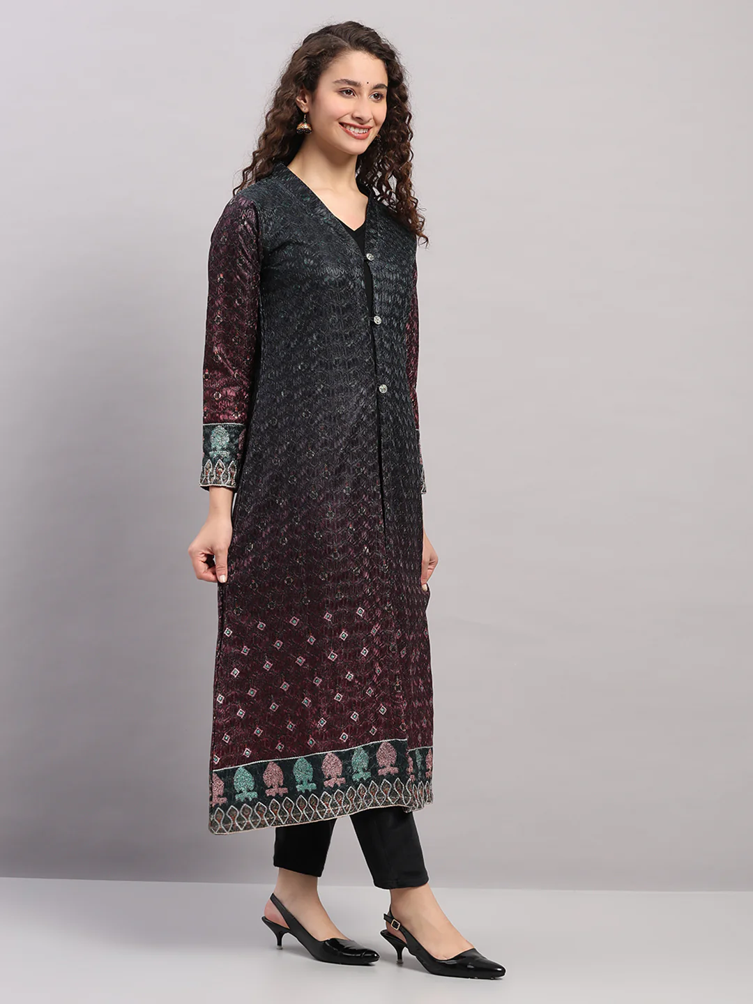 Women Maroon Printed Round Neck Full Sleeve Kurti Set for Winter - Image 4