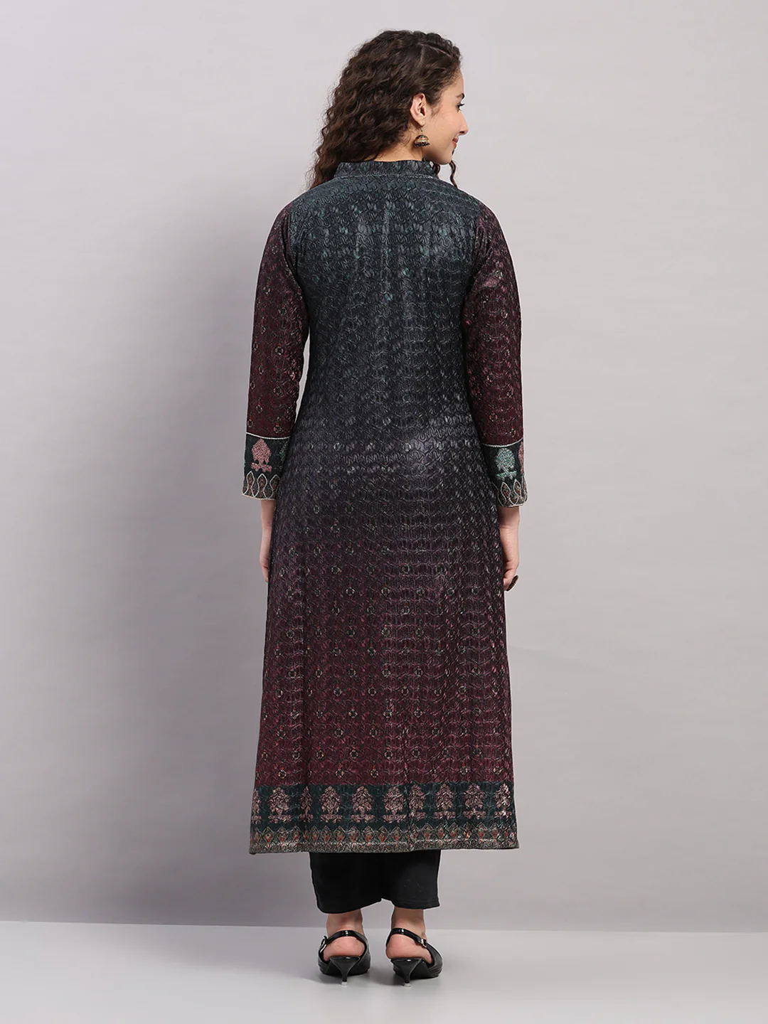 Women Maroon Printed Round Neck Full Sleeve Kurti Set for Winter - Image 5