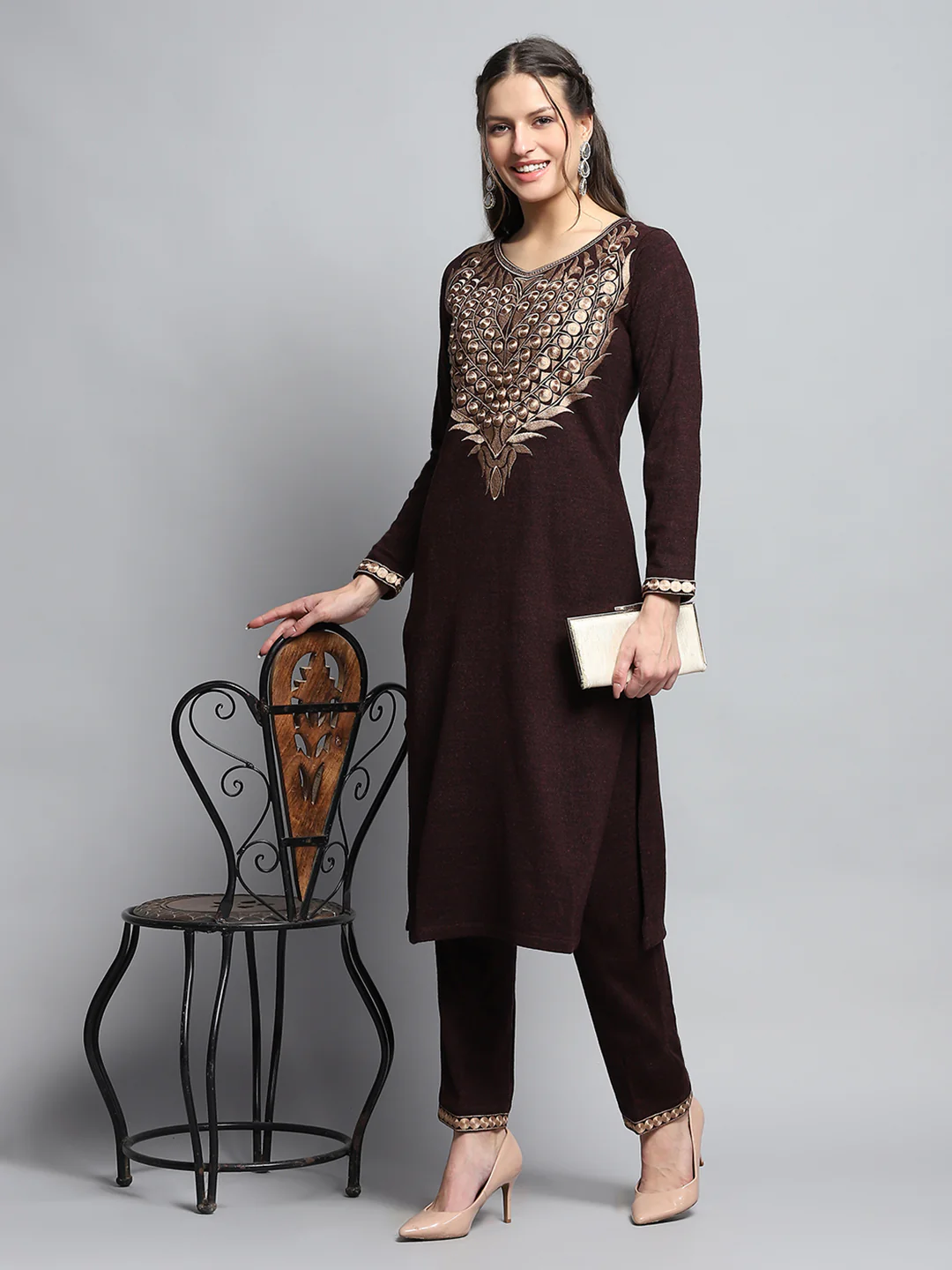 Women Maroon Self Design Round Neck Full Sleeve Kurti Set for Winter - Image 2