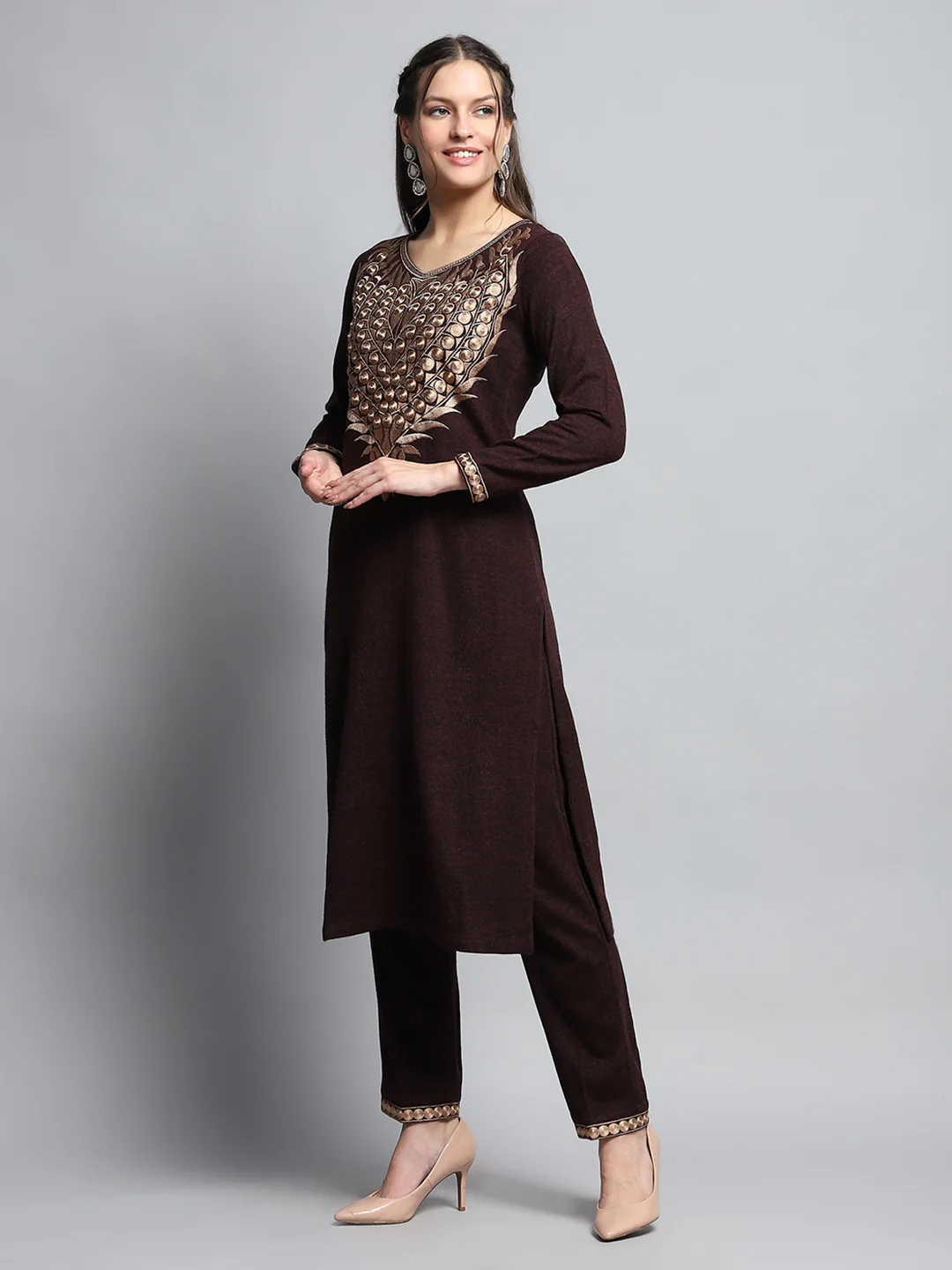Women Maroon Self Design Round Neck Full Sleeve Kurti Set for Winter - Image 3