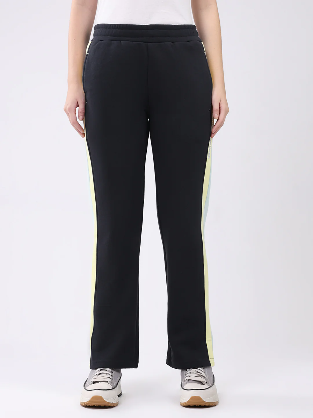 Women Navy Blue Printed Regular Fit Winter Lower