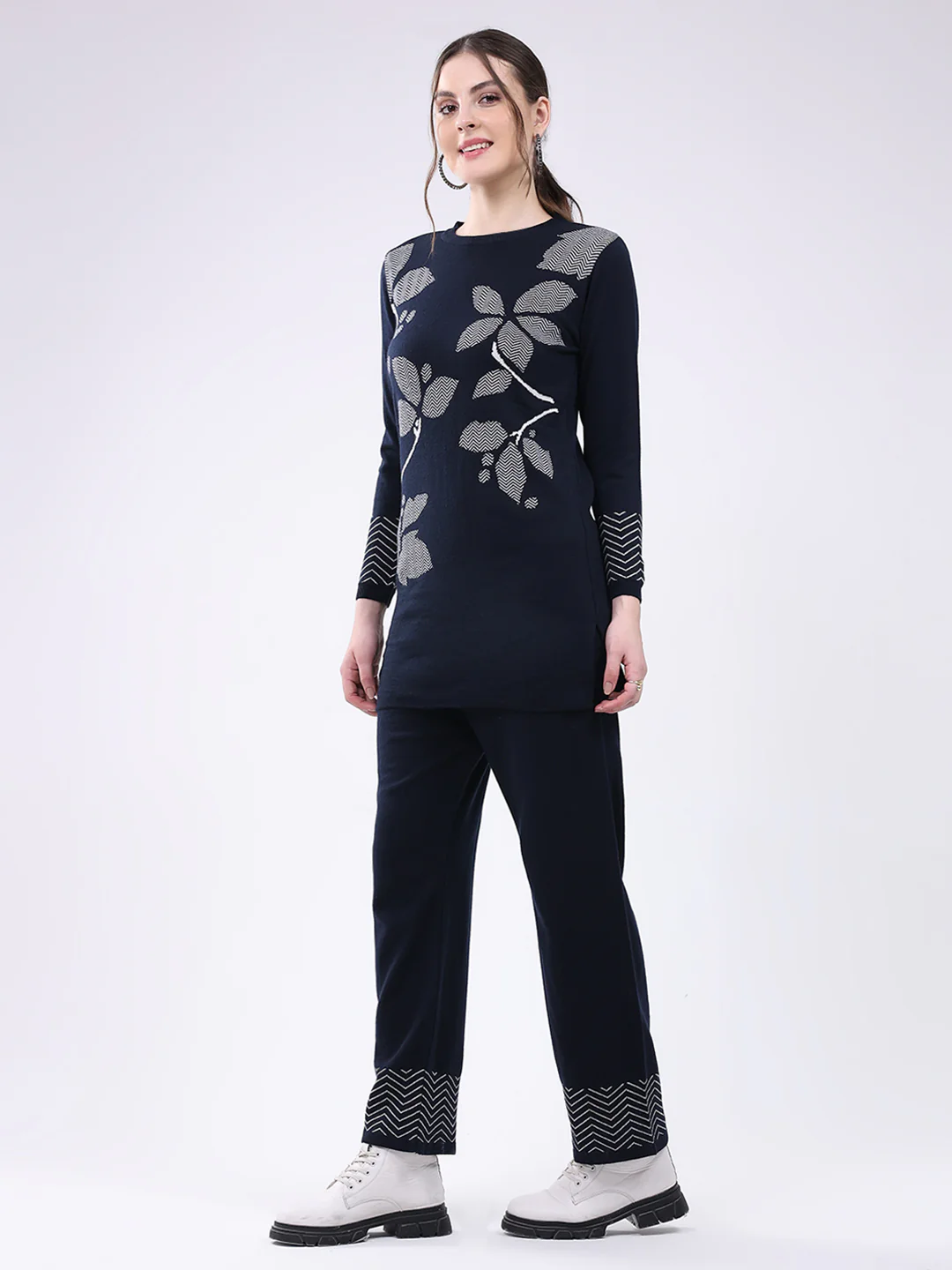 Women Navy Blue Self Design Round Neck Full Sleeve Cords Set - Image 3