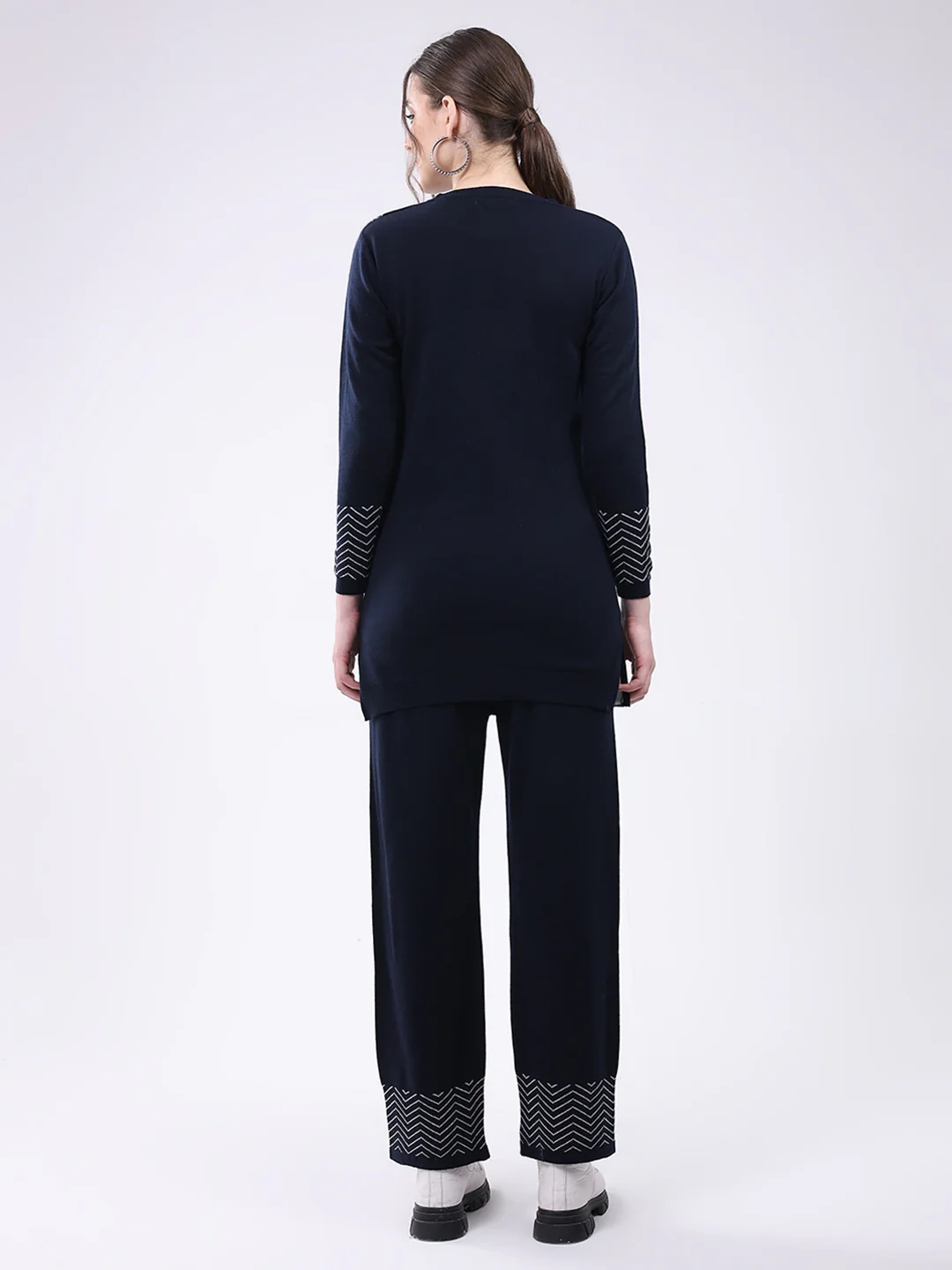 Women Navy Blue Self Design Round Neck Full Sleeve Cords Set - Image 5