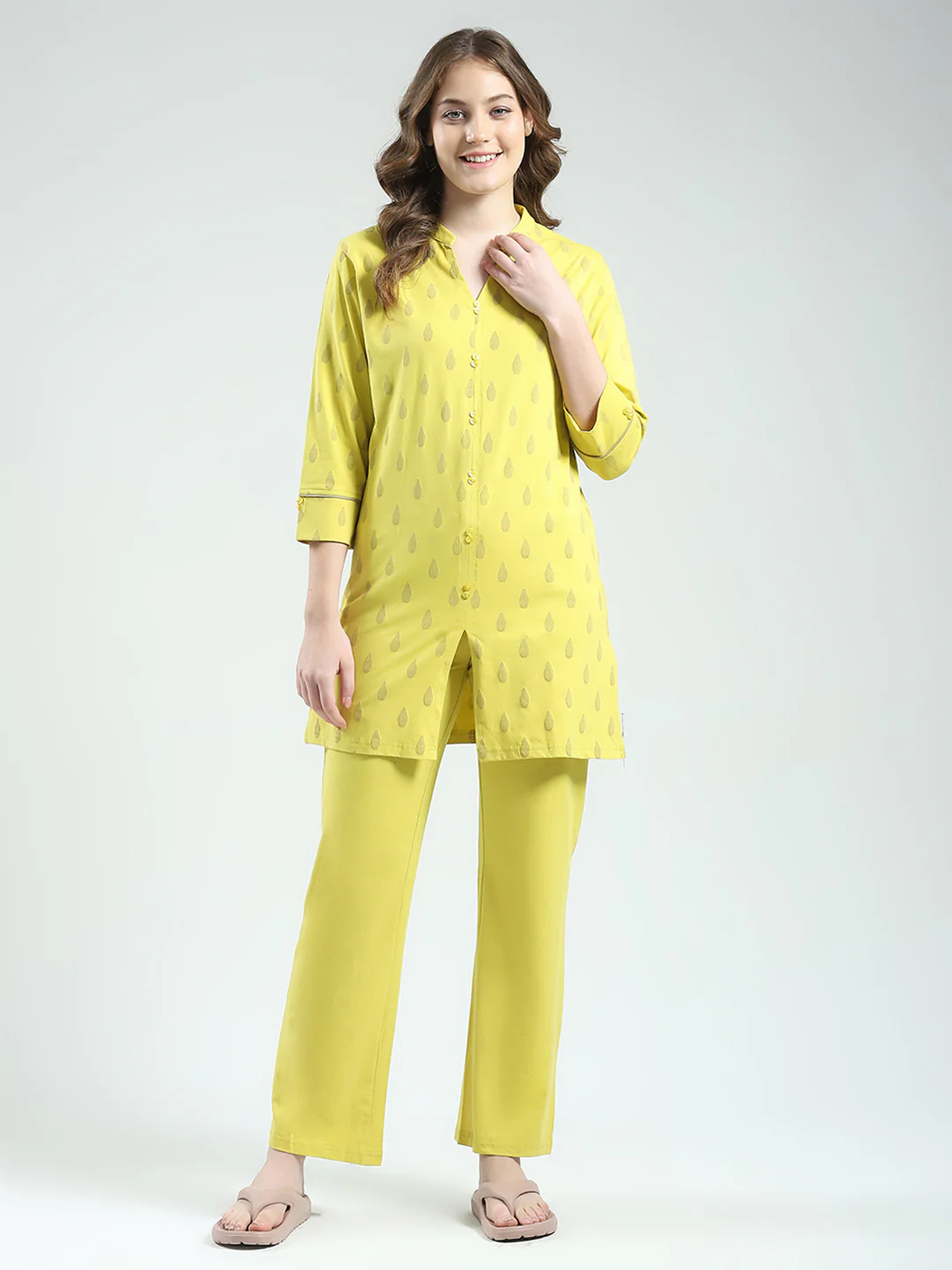 Women Yellow Printed Round Neck 3/4th Sleeve Lower Set
